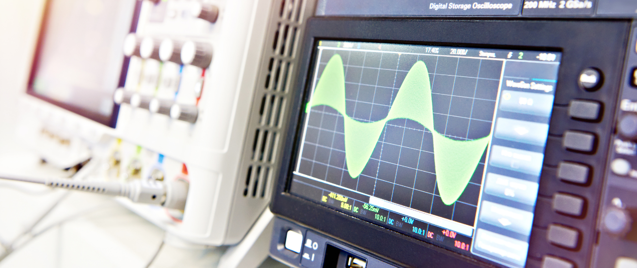 Quantic Wenzel Associates | Technical Article SA Vibration-Compensated OCXO with Digital PLL & Aging Compensation Website Banner Graphic